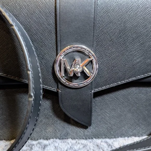 Michael Kors Greenwich Medium Satchel - Picture 5 of 6